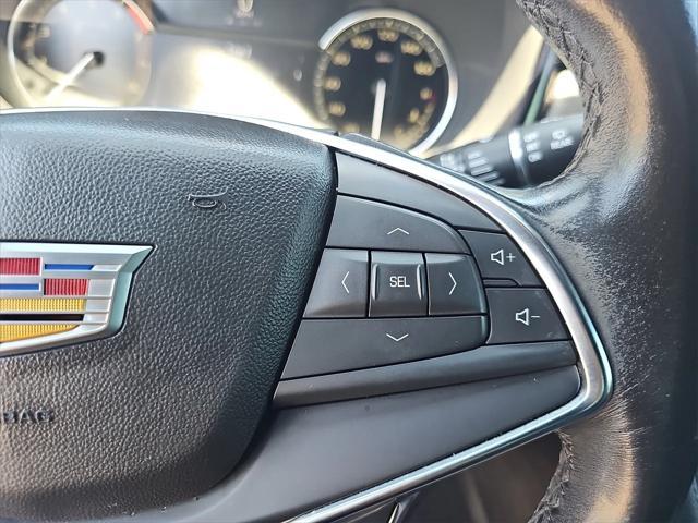 used 2021 Cadillac XT5 car, priced at $23,999