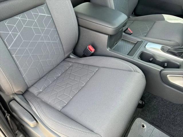 new 2025 Nissan Frontier car, priced at $40,275