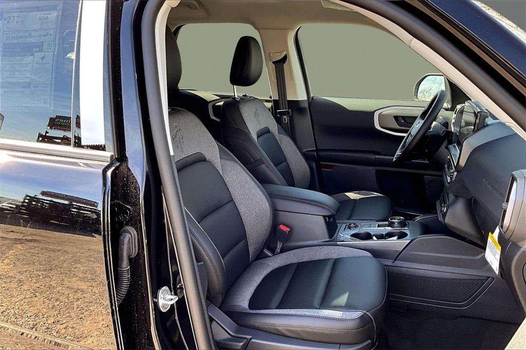 new 2025 Ford Bronco Sport car, priced at $31,654