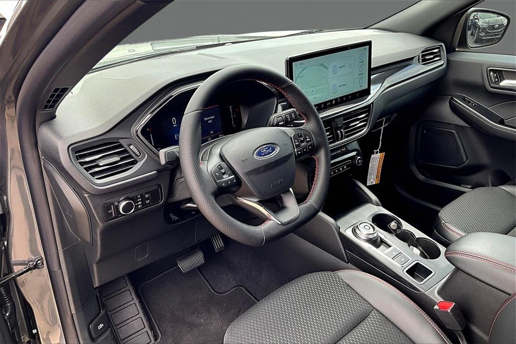 new 2025 Ford Escape car, priced at $30,326