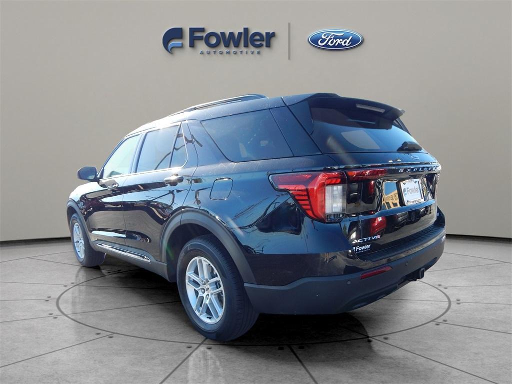 new 2025 Ford Explorer car, priced at $41,108