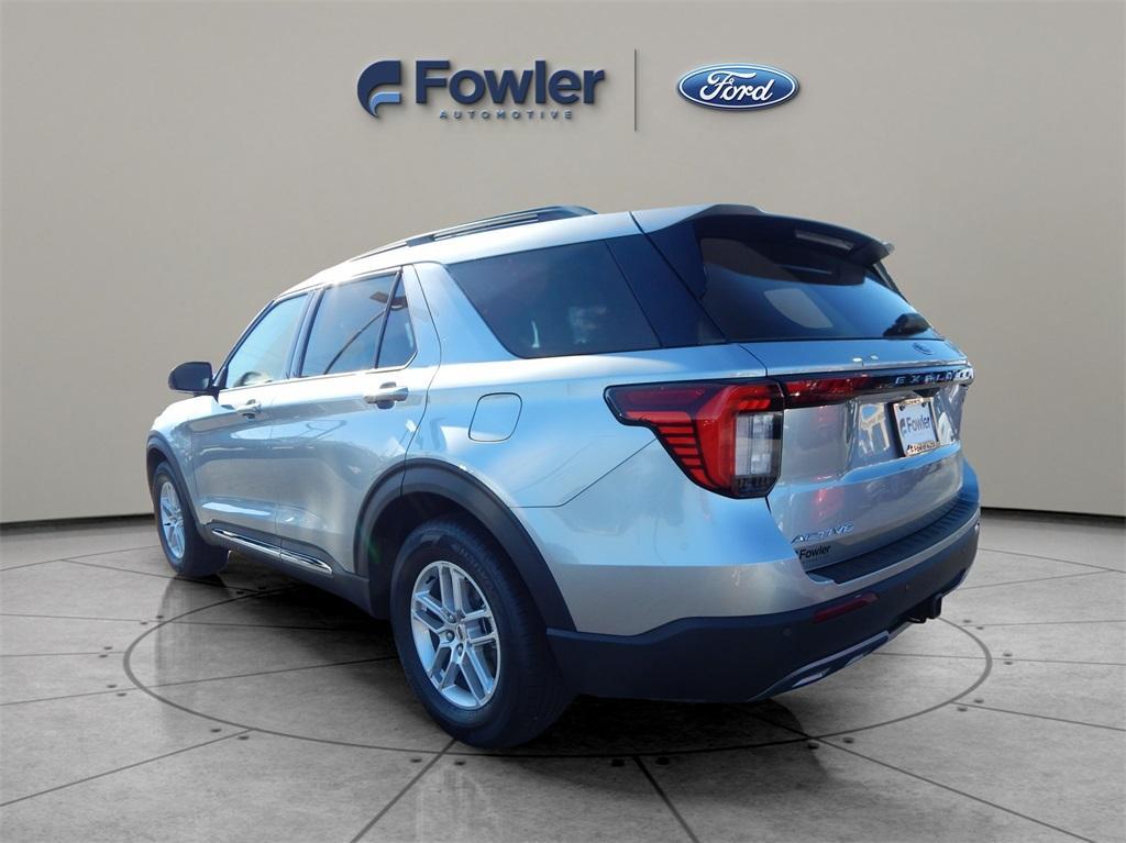 new 2025 Ford Explorer car, priced at $42,427