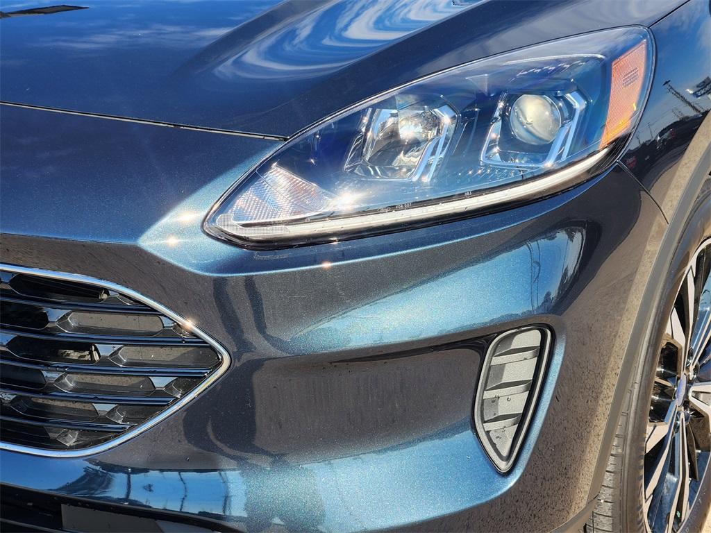 used 2022 Ford Escape car, priced at $26,981