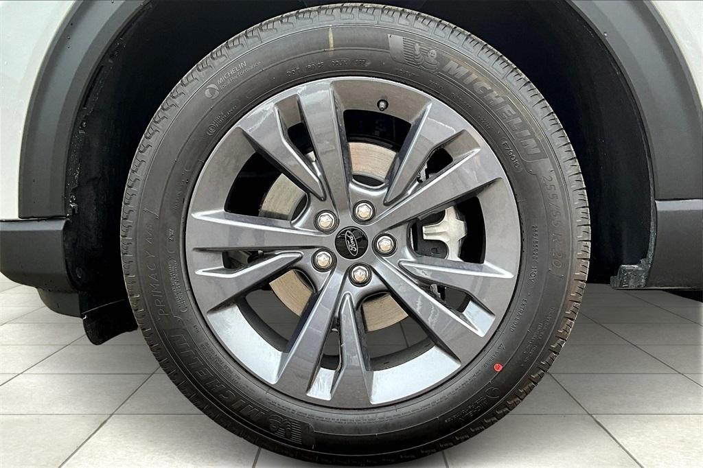 new 2025 Ford Explorer car, priced at $46,187