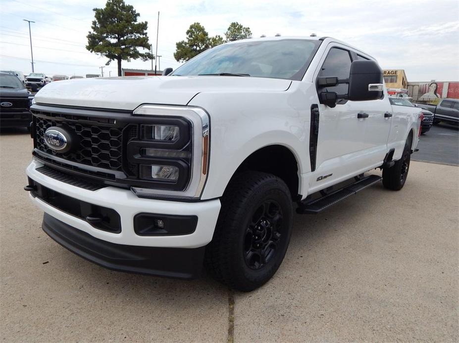 new 2024 Ford F-350 car, priced at $65,634