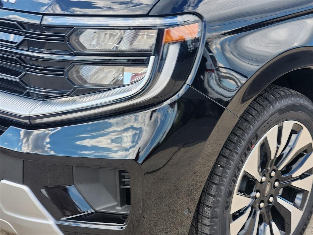 new 2025 Ford Expedition car, priced at $79,755