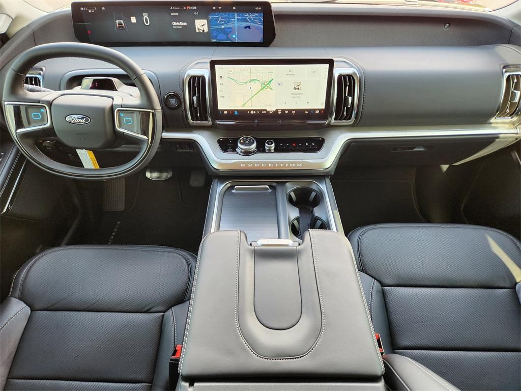 new 2025 Ford Expedition car, priced at $74,152