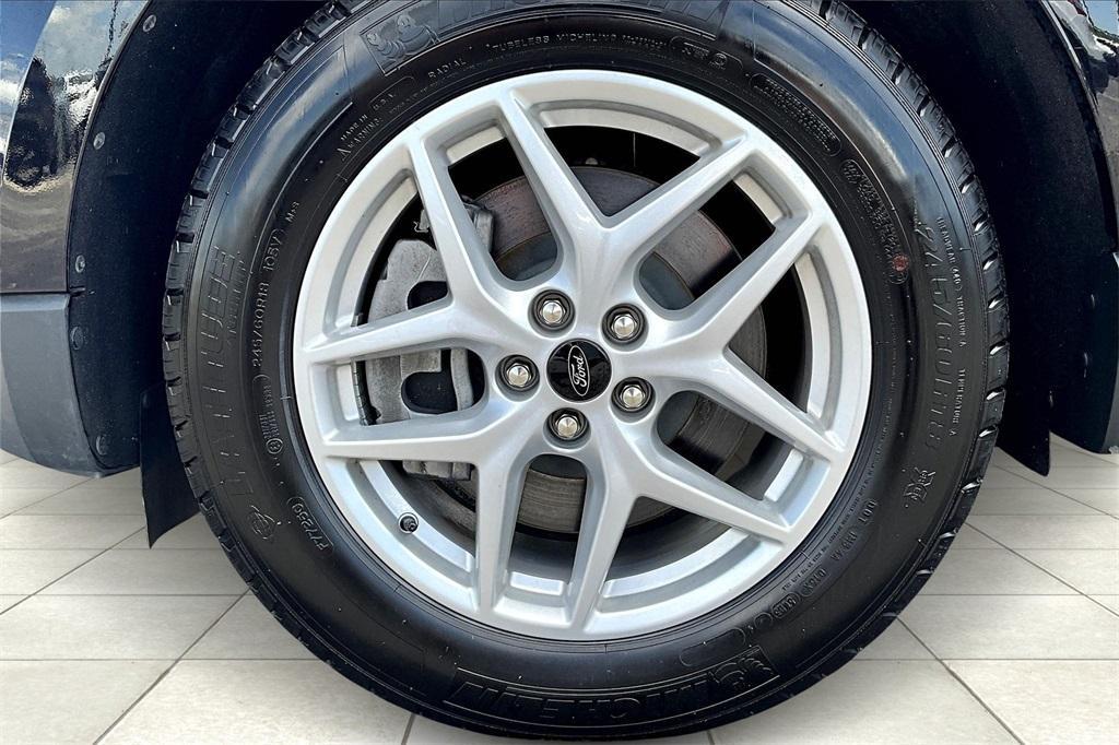used 2024 Ford Edge car, priced at $26,997
