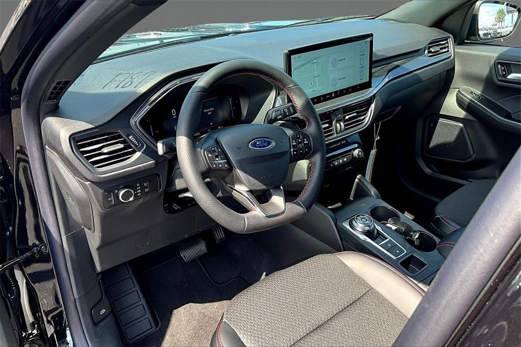new 2025 Ford Escape car, priced at $30,326