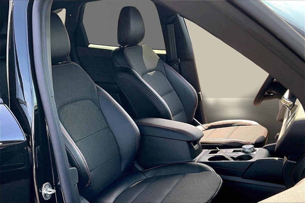 new 2025 Ford Escape car, priced at $30,326