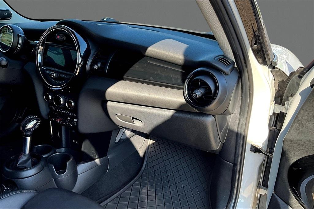 used 2019 MINI Hardtop car, priced at $19,302