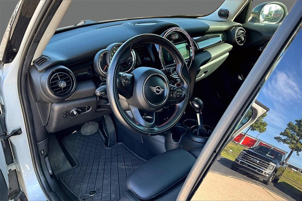used 2019 MINI Hardtop car, priced at $19,302