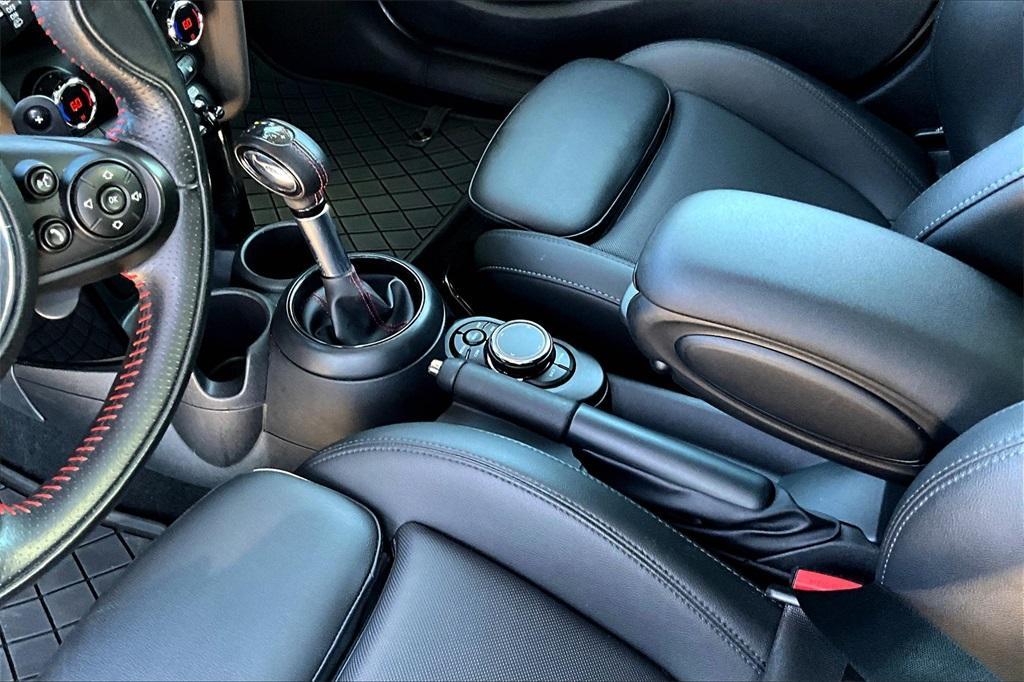 used 2019 MINI Hardtop car, priced at $19,302