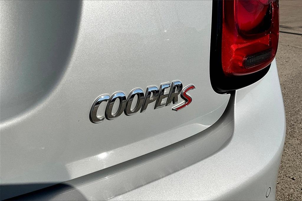 used 2019 MINI Hardtop car, priced at $19,302