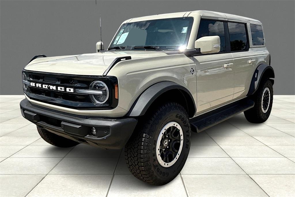 new 2025 Ford Bronco car, priced at $59,287