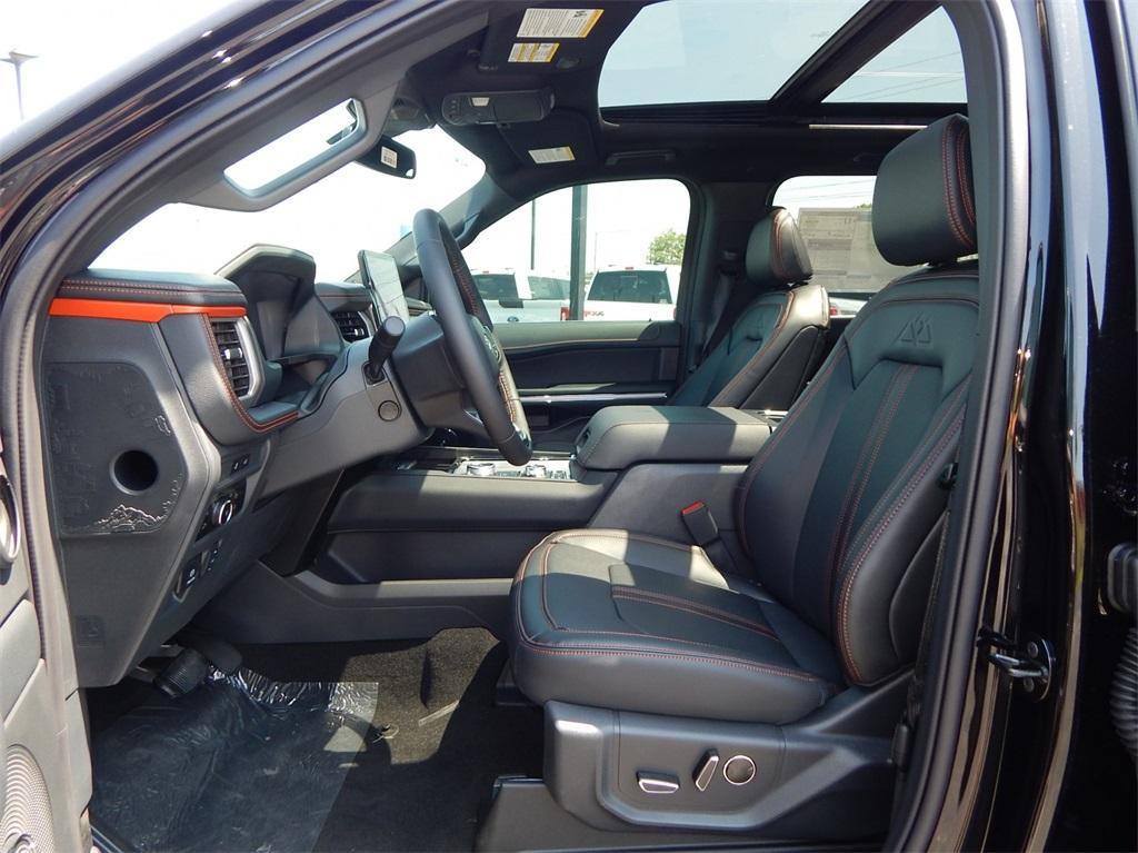 new 2024 Ford Expedition car, priced at $70,000