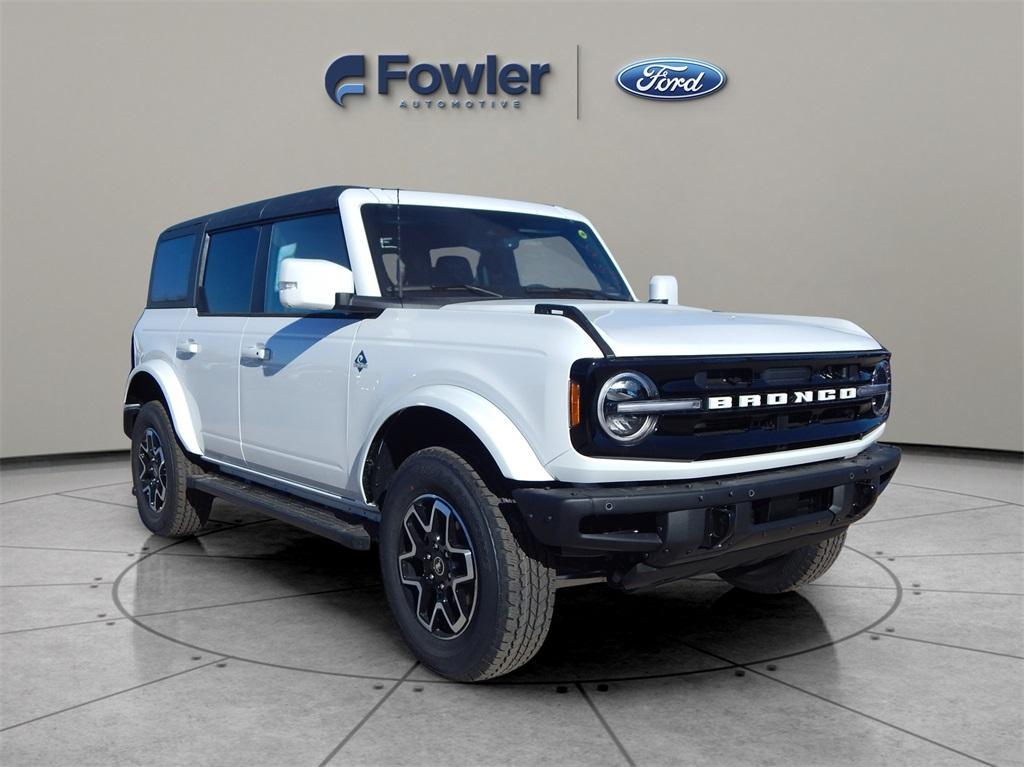 new 2024 Ford Bronco car, priced at $48,611