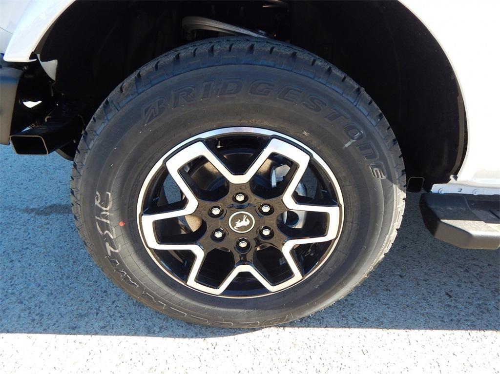 new 2024 Ford Bronco car, priced at $48,611