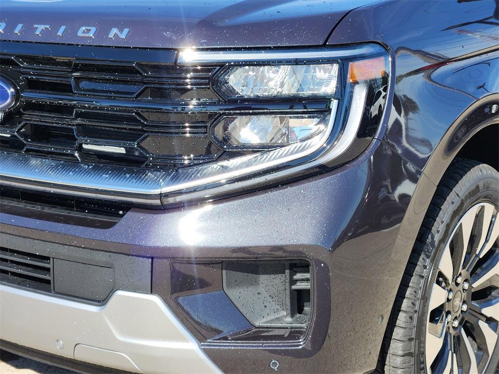 new 2025 Ford Expedition car, priced at $84,637