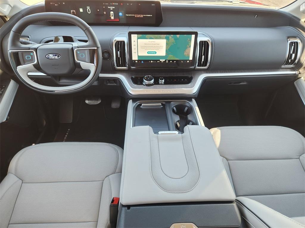 new 2025 Ford Expedition car, priced at $84,637