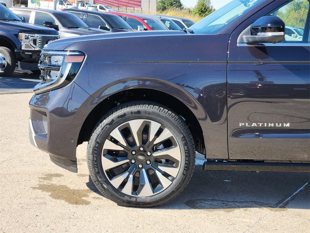 new 2025 Ford Expedition car, priced at $84,637