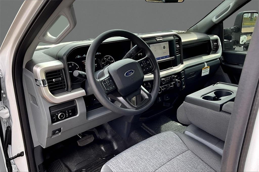 new 2025 Ford F-350 car, priced at $68,940