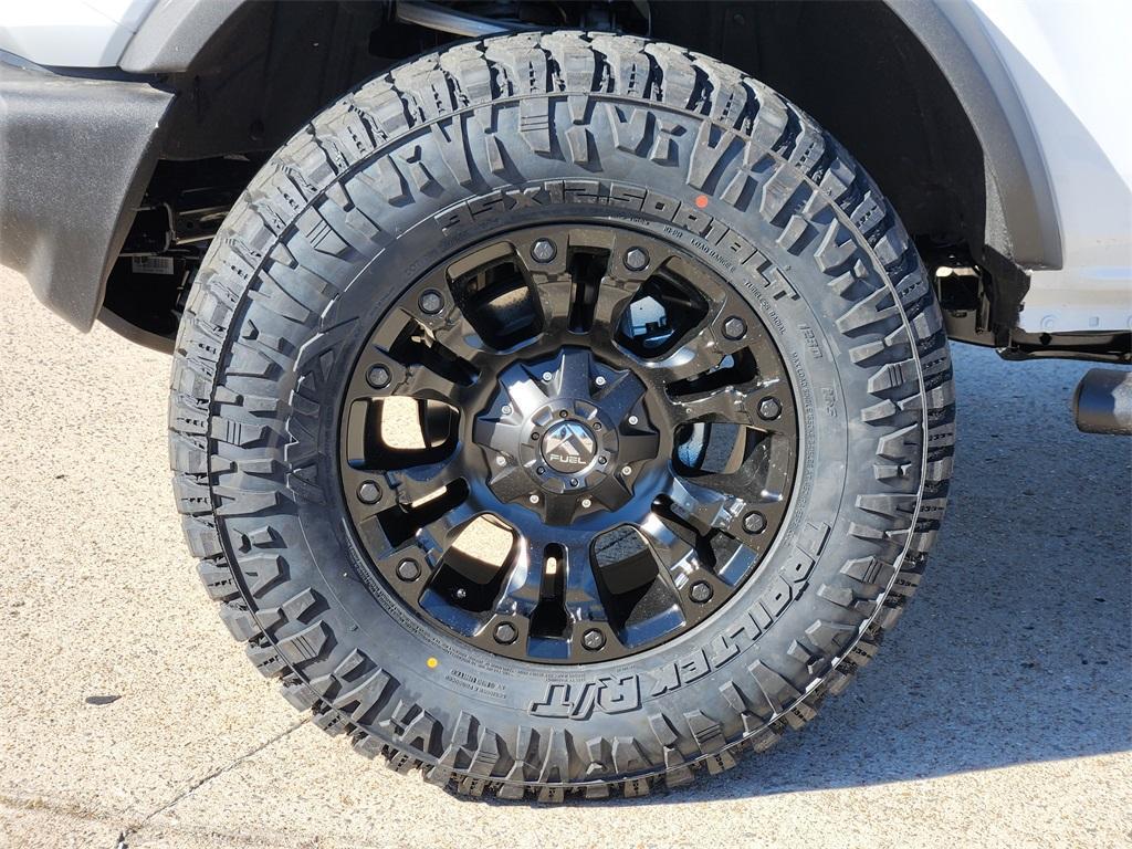 new 2025 Ford Bronco car, priced at $48,557