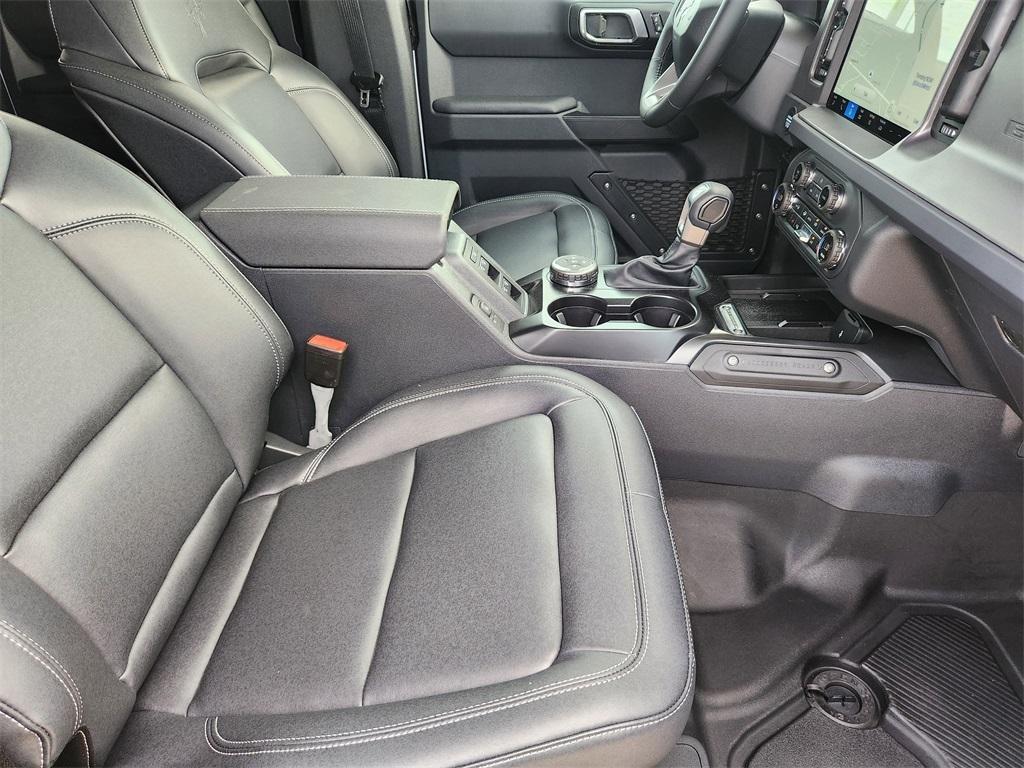 new 2025 Ford Bronco car, priced at $48,557