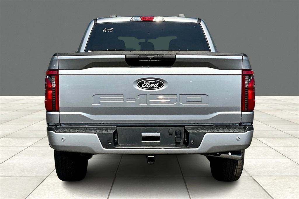 new 2025 Ford F-150 car, priced at $43,323