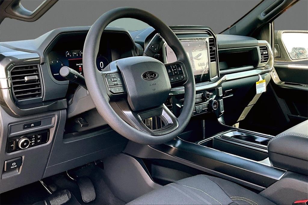 new 2025 Ford F-150 car, priced at $43,323