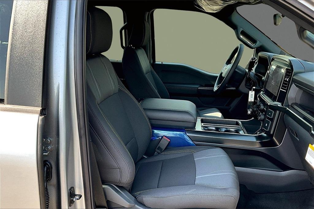 new 2025 Ford F-150 car, priced at $43,323