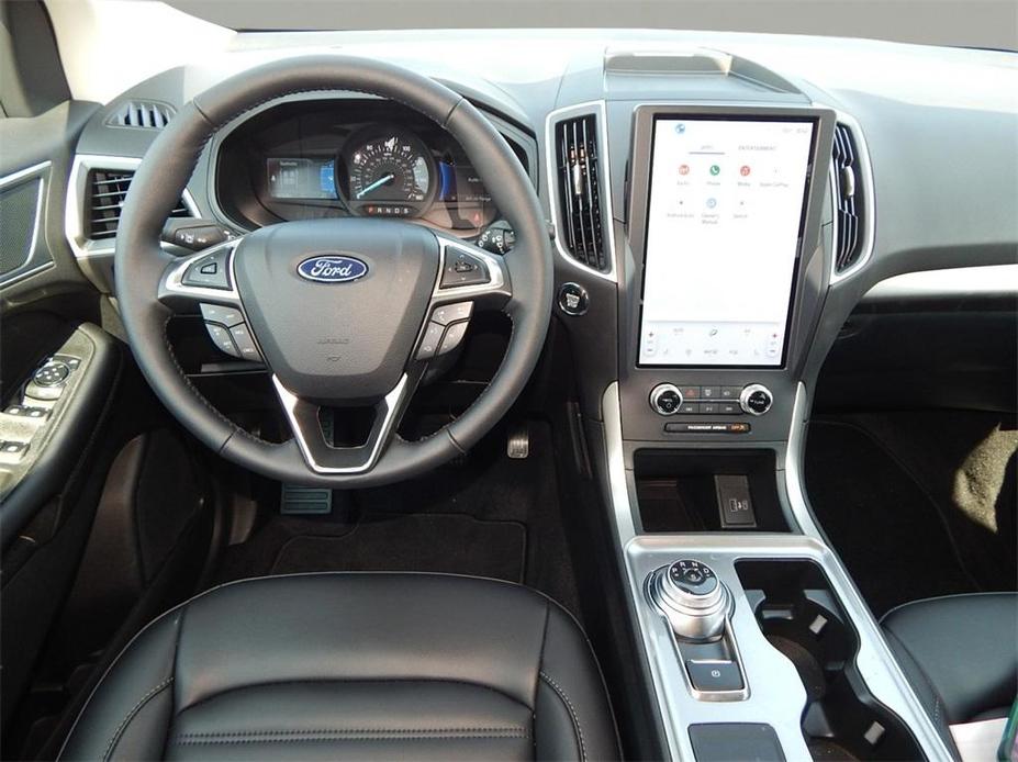 new 2024 Ford Edge car, priced at $33,375