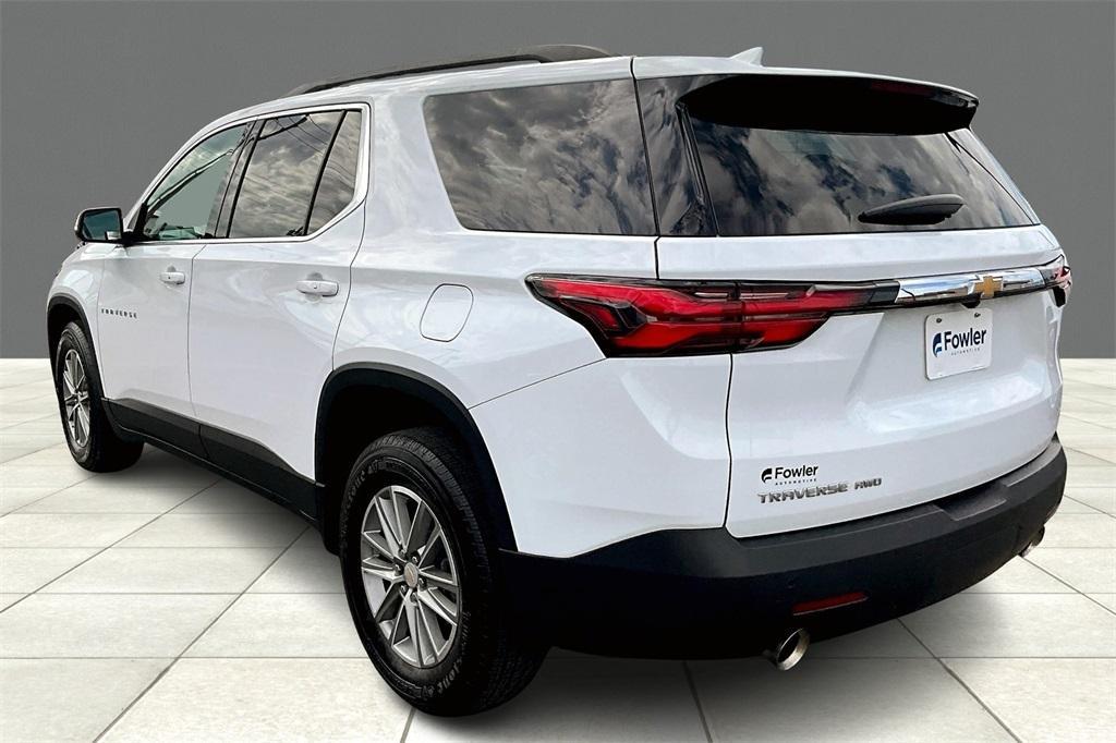 used 2022 Chevrolet Traverse car, priced at $27,176