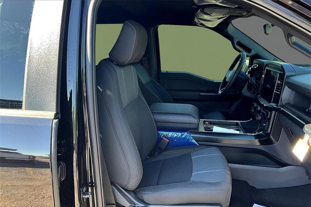 new 2025 Ford F-150 car, priced at $45,811