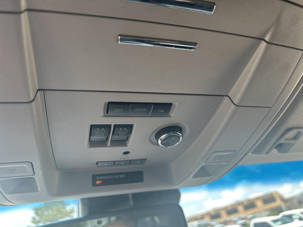 used 2019 GMC Yukon XL car, priced at $27,990