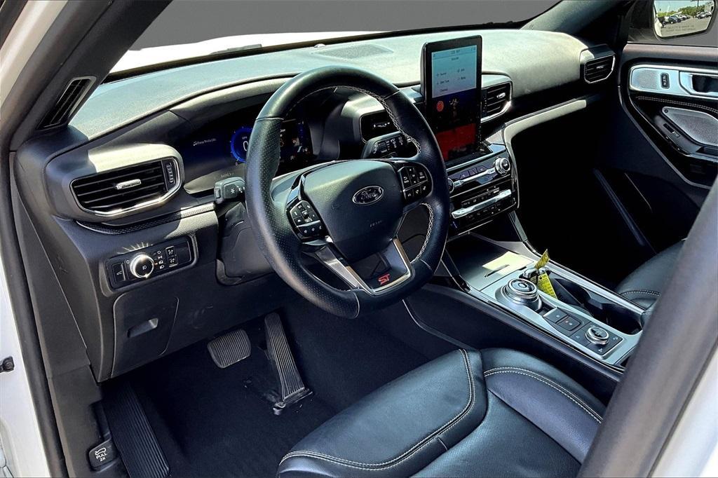 used 2022 Ford Explorer car, priced at $36,115