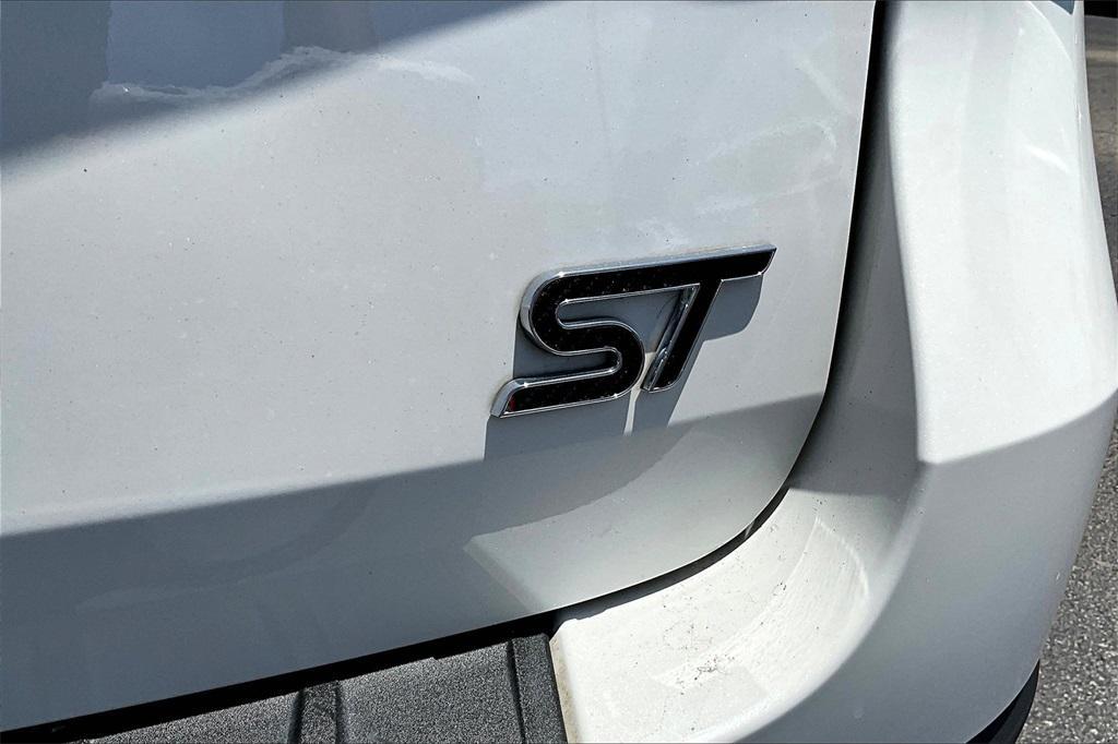used 2022 Ford Explorer car, priced at $36,115