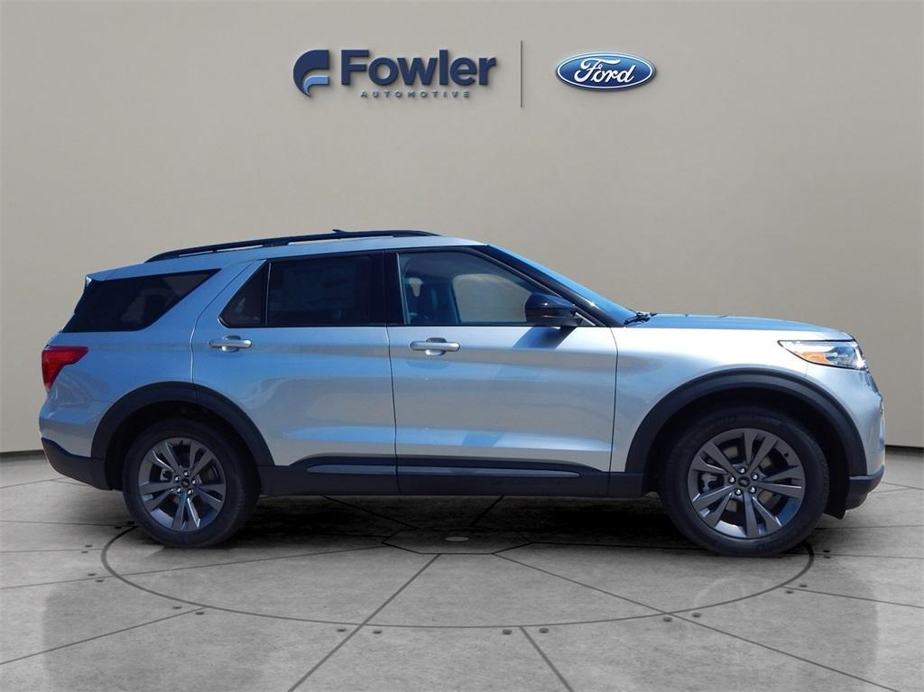 new 2024 Ford Explorer car, priced at $40,900