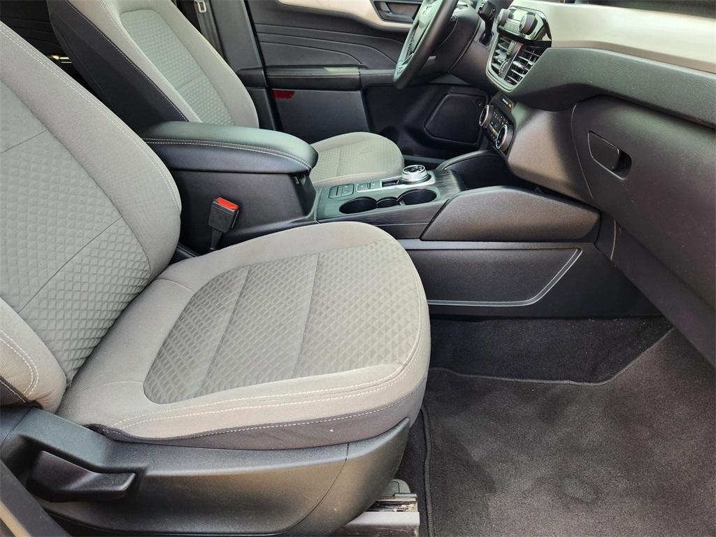 used 2022 Ford Escape car, priced at $19,634