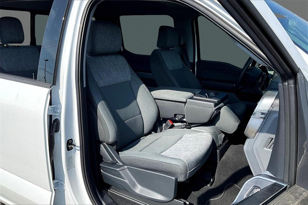 new 2025 Ford F-250 car, priced at $73,822