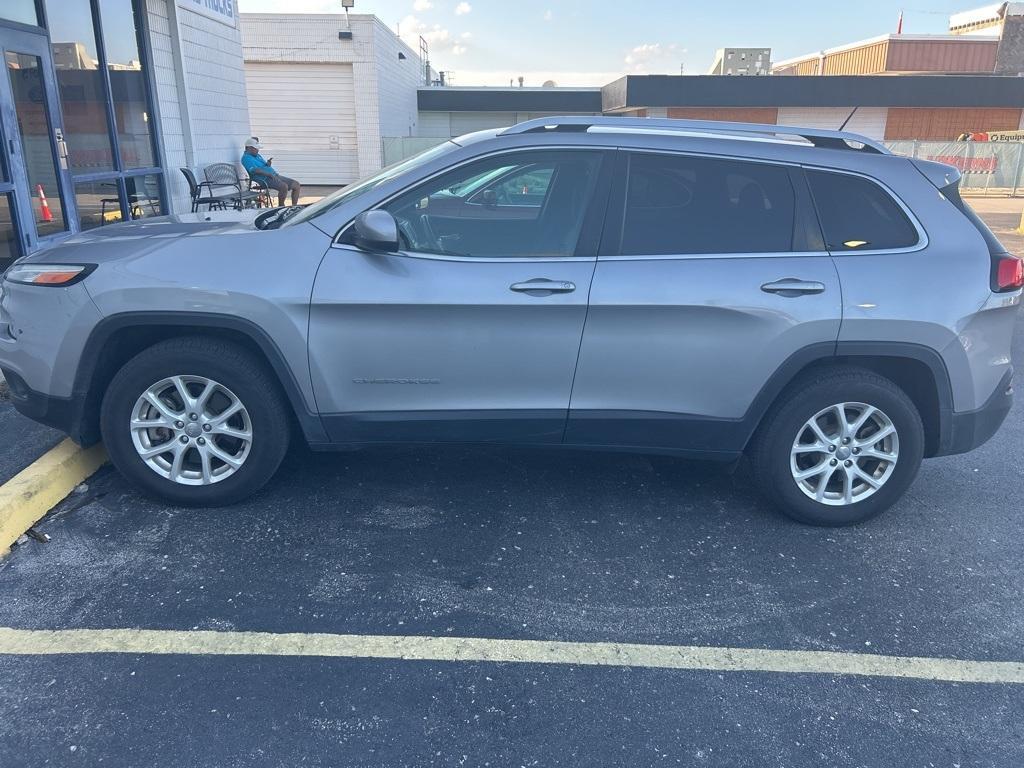 used 2018 Jeep Cherokee car, priced at $13,585