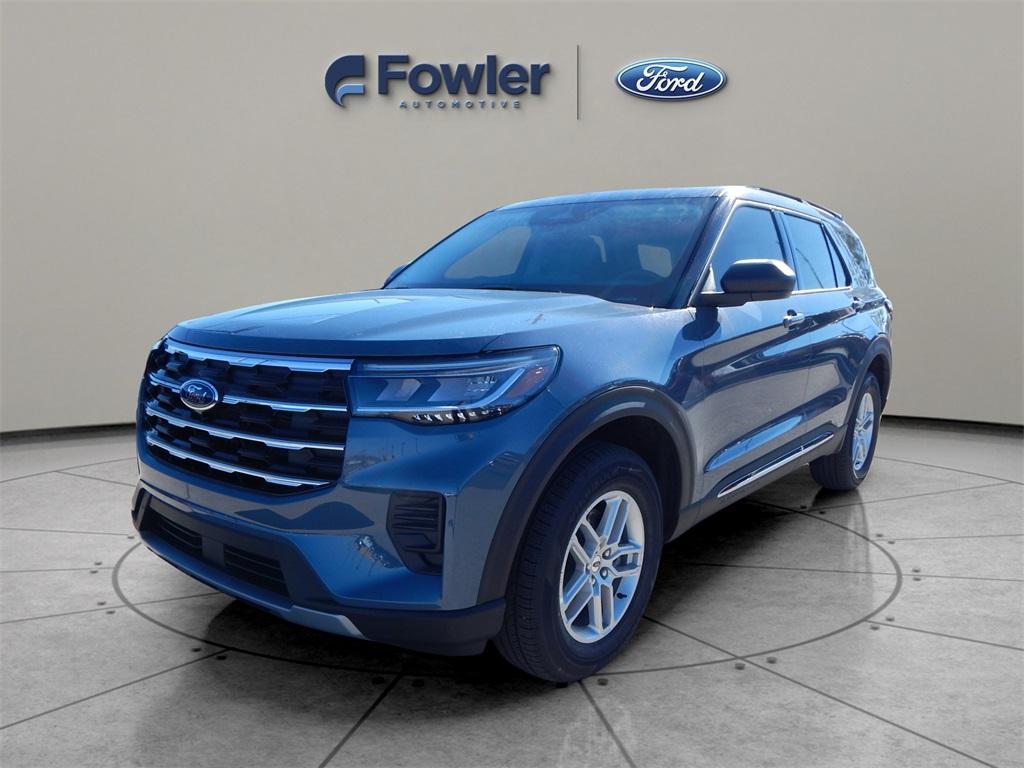 new 2025 Ford Explorer car, priced at $40,445