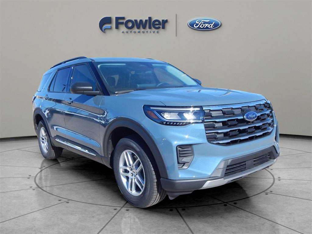 new 2025 Ford Explorer car, priced at $40,445