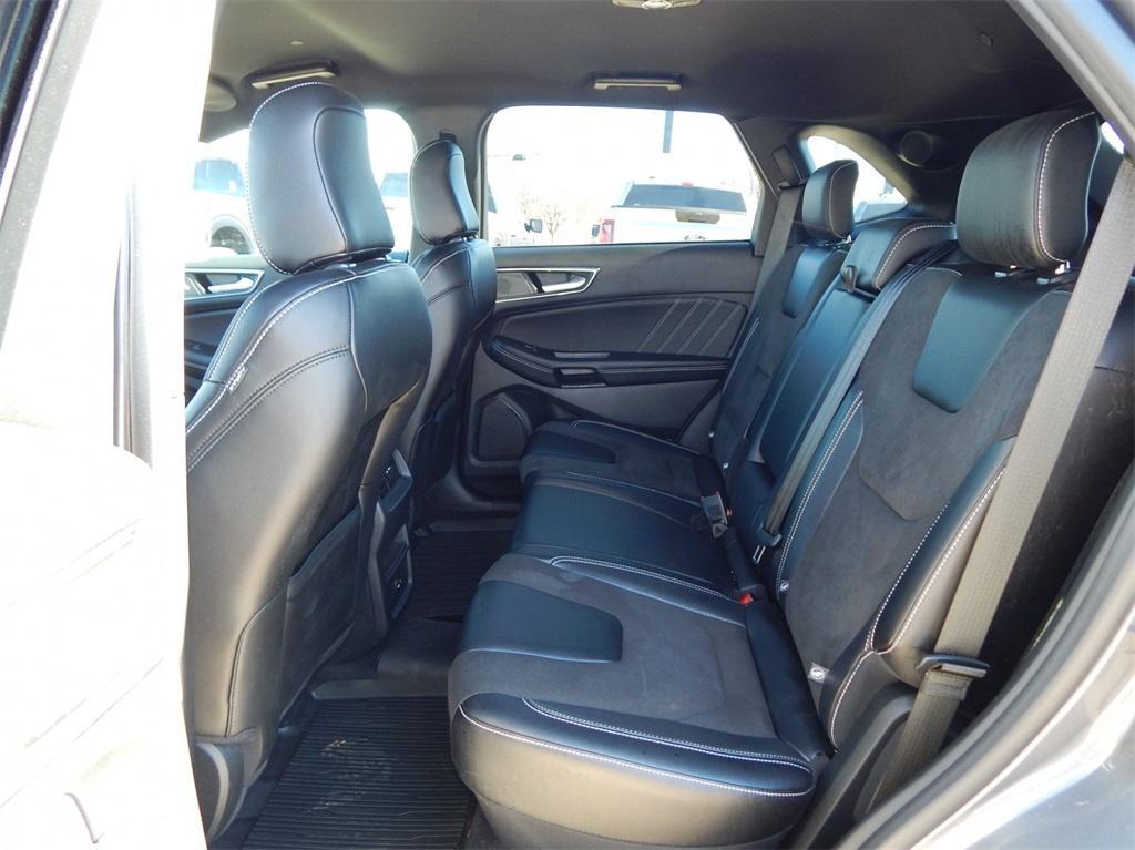 used 2022 Ford Edge car, priced at $31,997