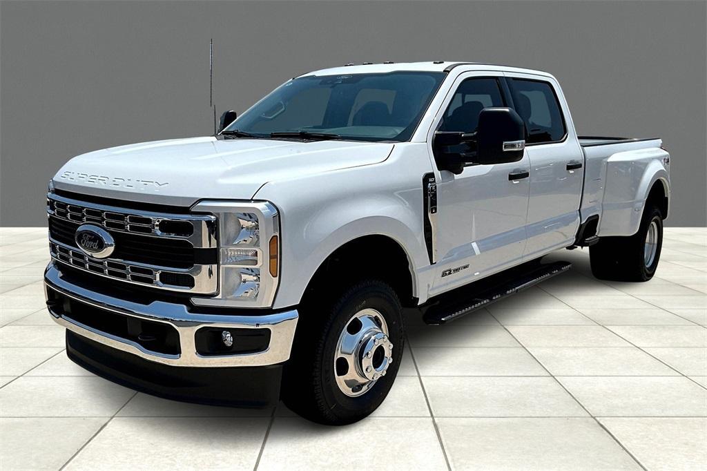 new 2025 Ford F-350 car, priced at $74,110