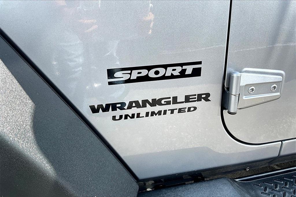 used 2015 Jeep Wrangler Unlimited car, priced at $15,836
