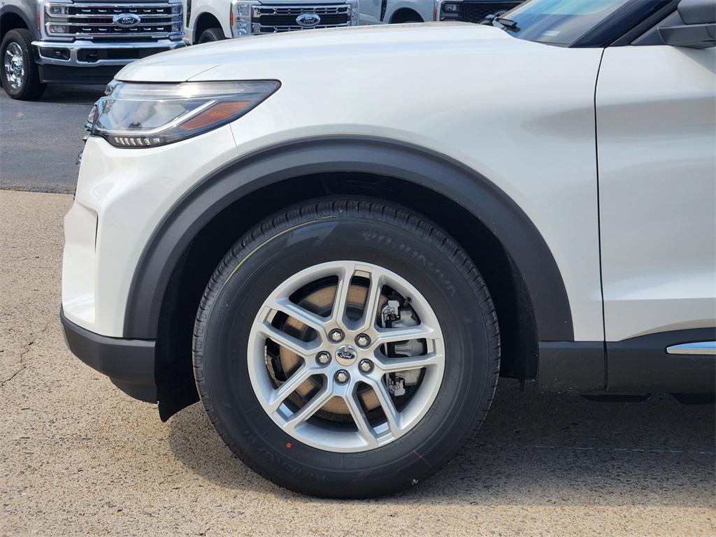 new 2025 Ford Explorer car, priced at $45,020