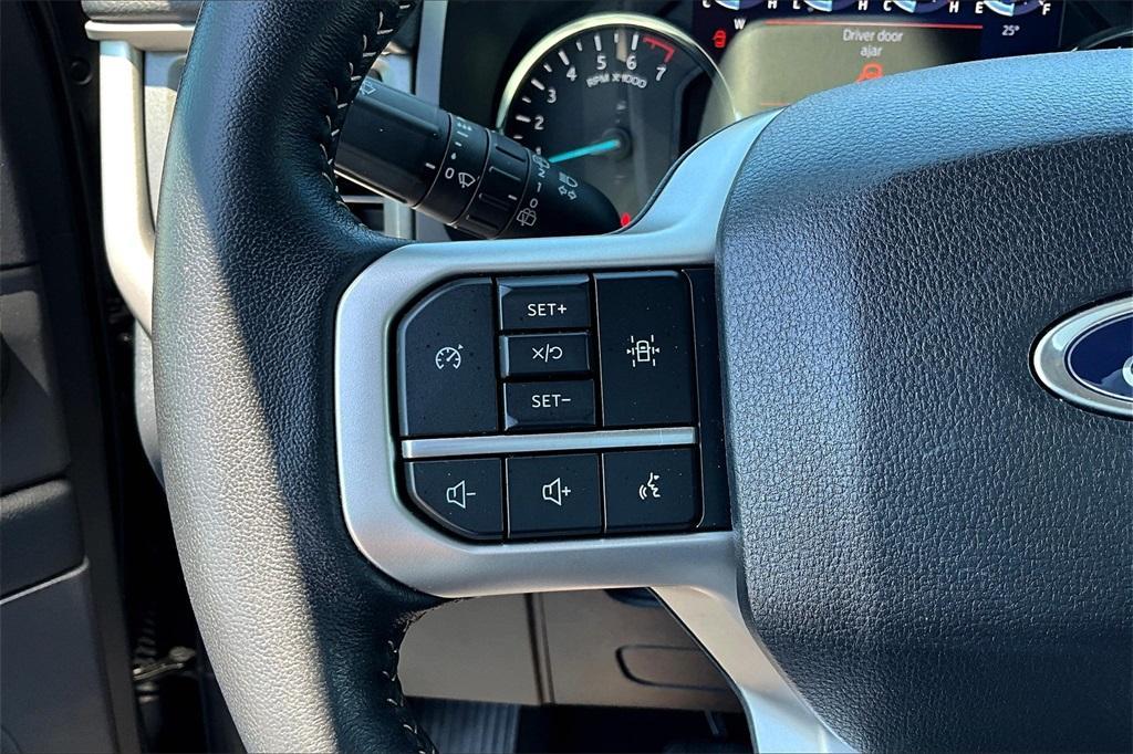 used 2024 Ford Expedition car, priced at $54,402