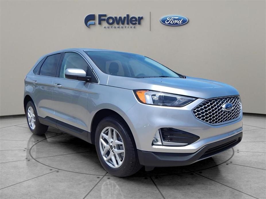 new 2024 Ford Edge car, priced at $33,560