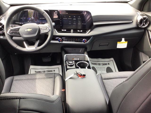 new 2026 Chevrolet Equinox car, priced at $31,045